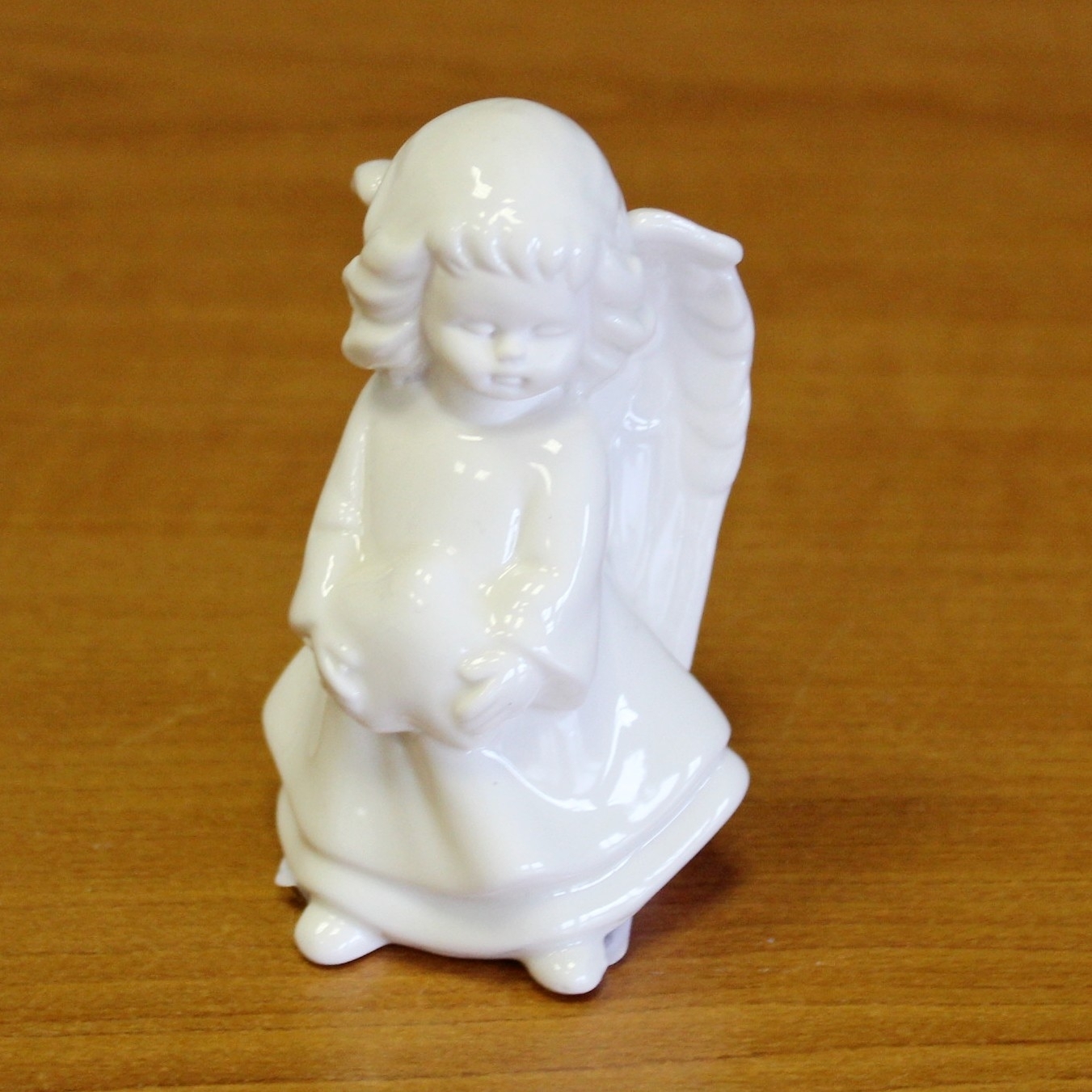 Anděl porcelán 8cm